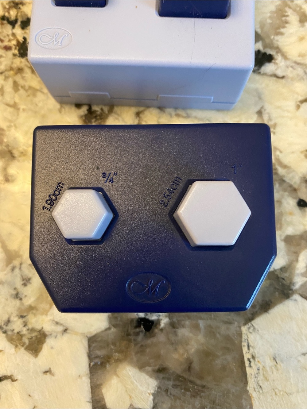 Creative Memories Accent Punch Set - Picture 2 of 4